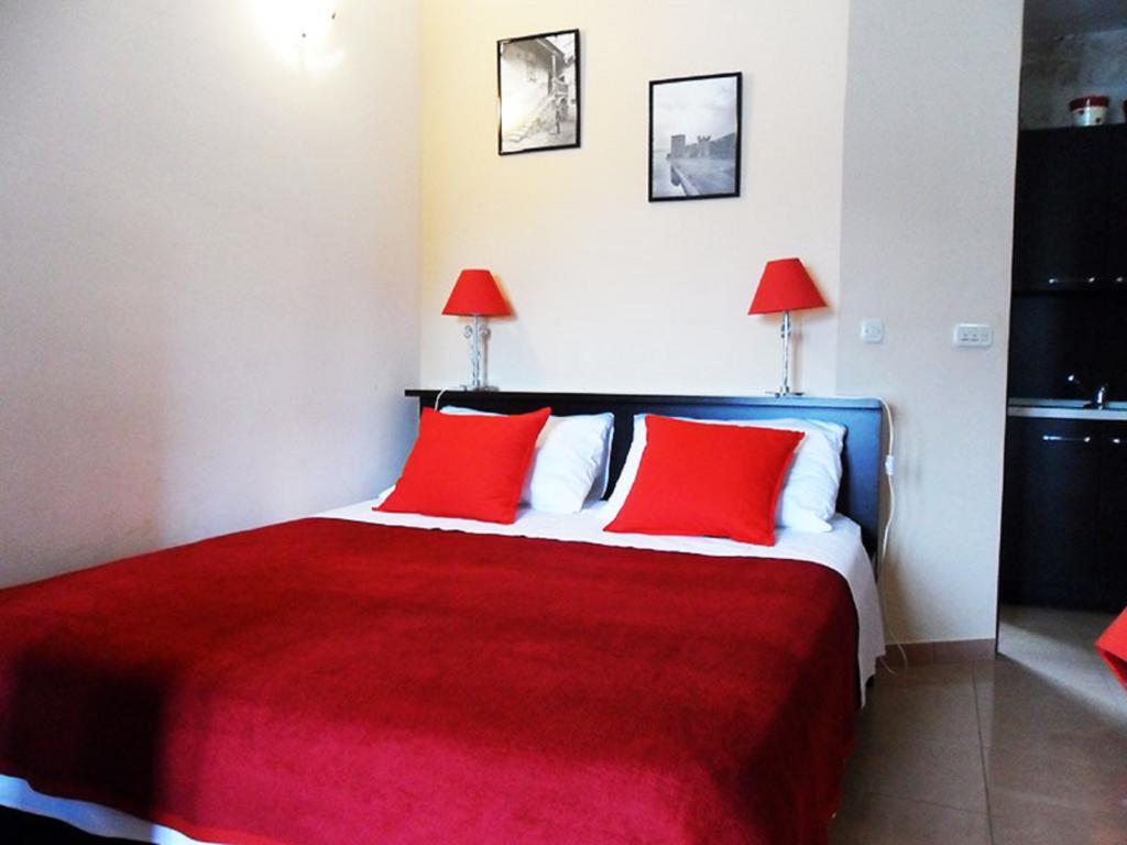Apartments Riva Trogir Szoba fotó