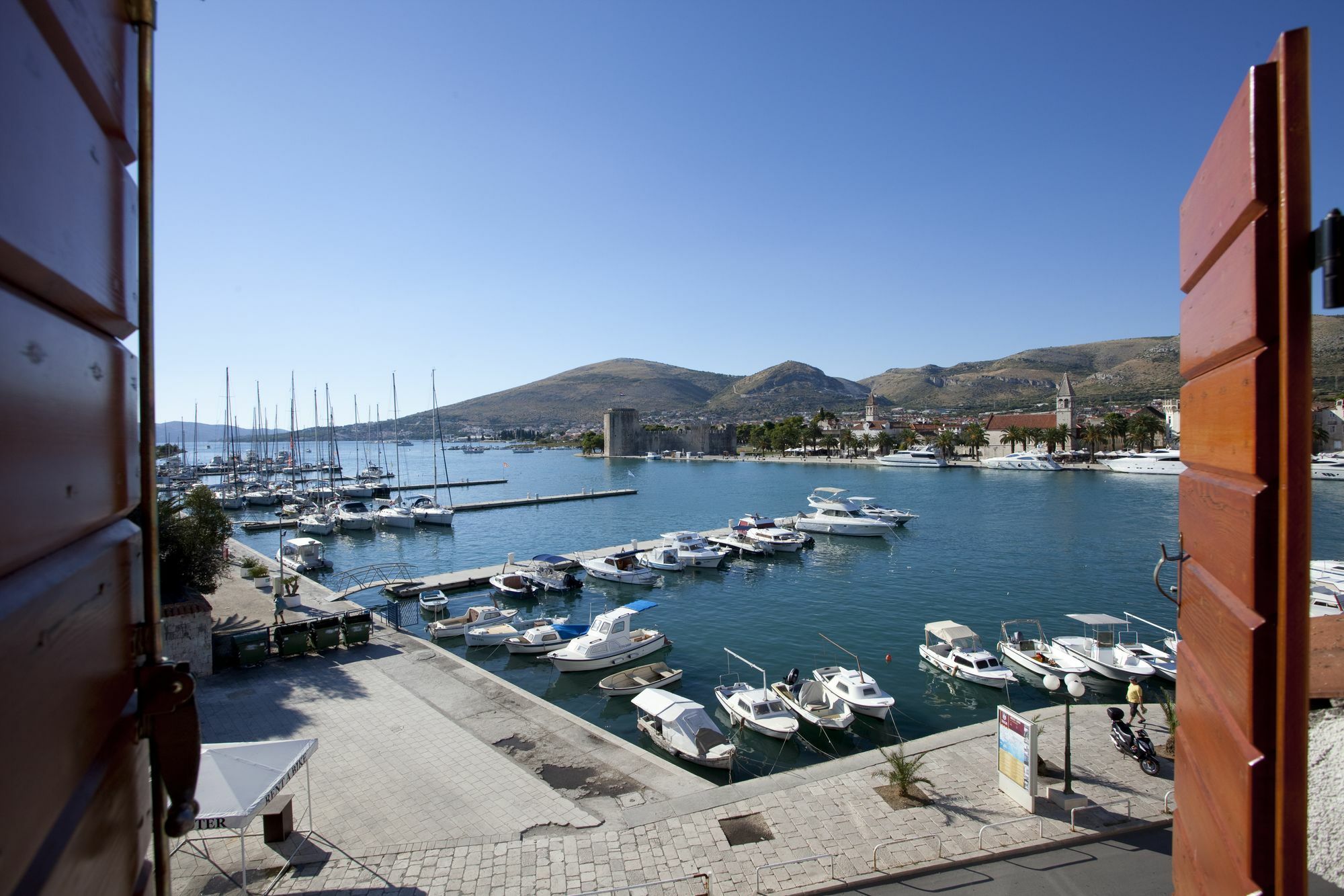 Apartments Riva Trogir Kültér fotó